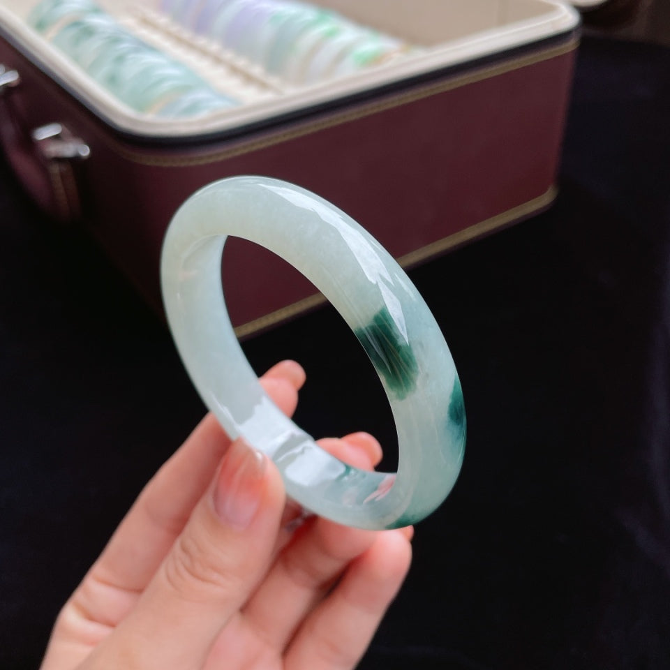 糯冰飘花正圈翡翠手镯（56mm）（yc017397）
