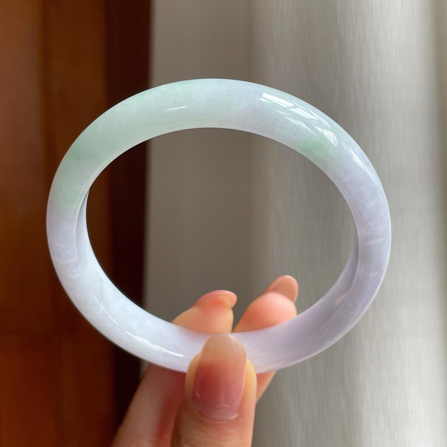 糯冰淡春底翡翠平安镯（58mm)（yc347290）