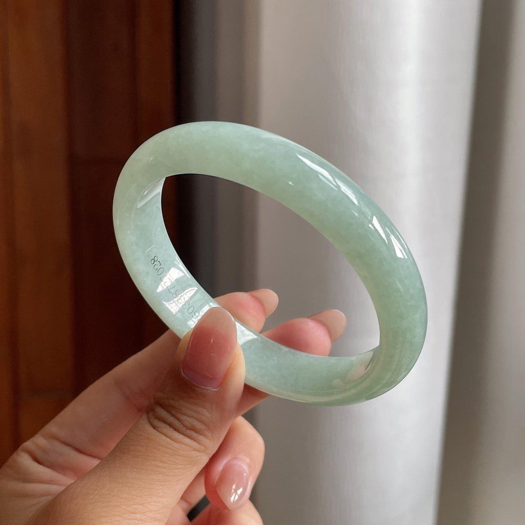 糯冰晴底贵妃镯 55圈 天然缅甸A货翡翠（yc538280）
