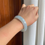 冰种带黄翡翡翠平安镯（55.5mm）（yc221947）