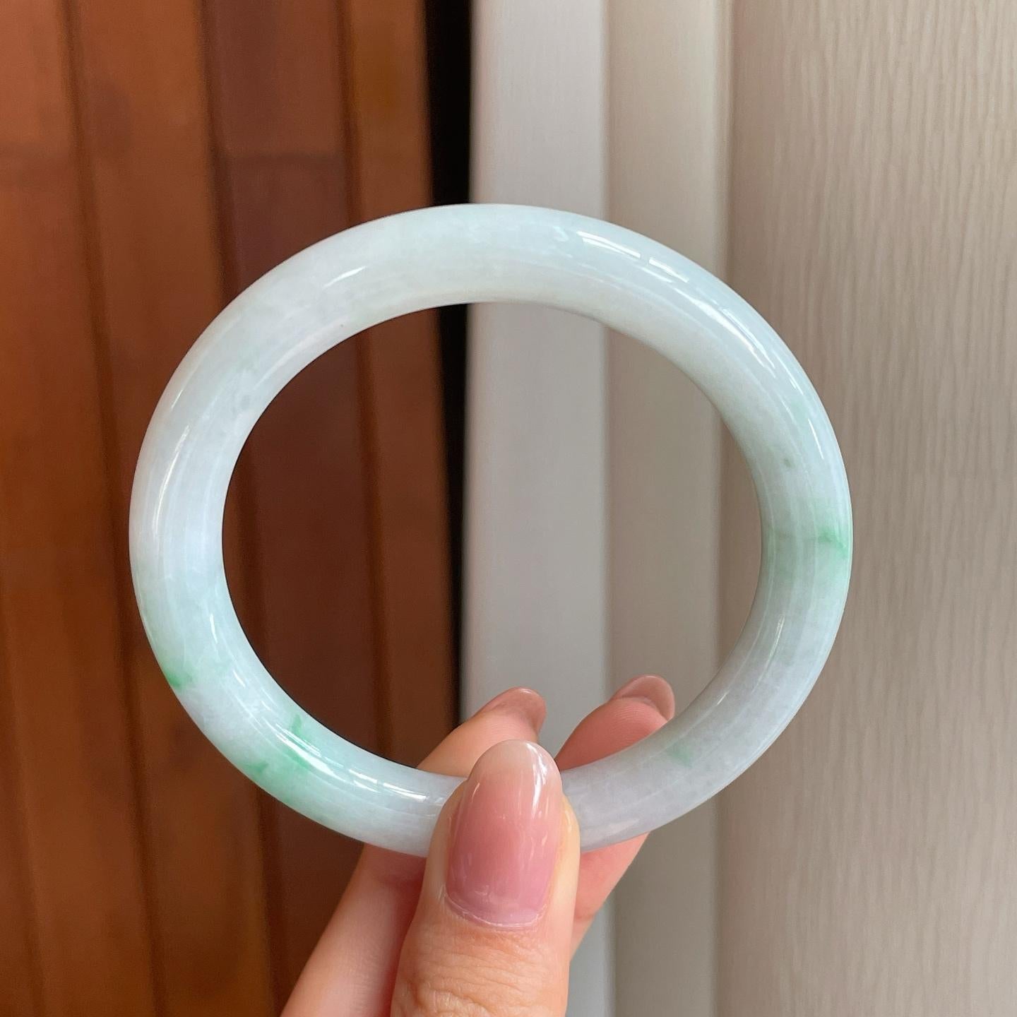 糯冰飘花翡翠圆条手镯（56.2mm)（yc349363）