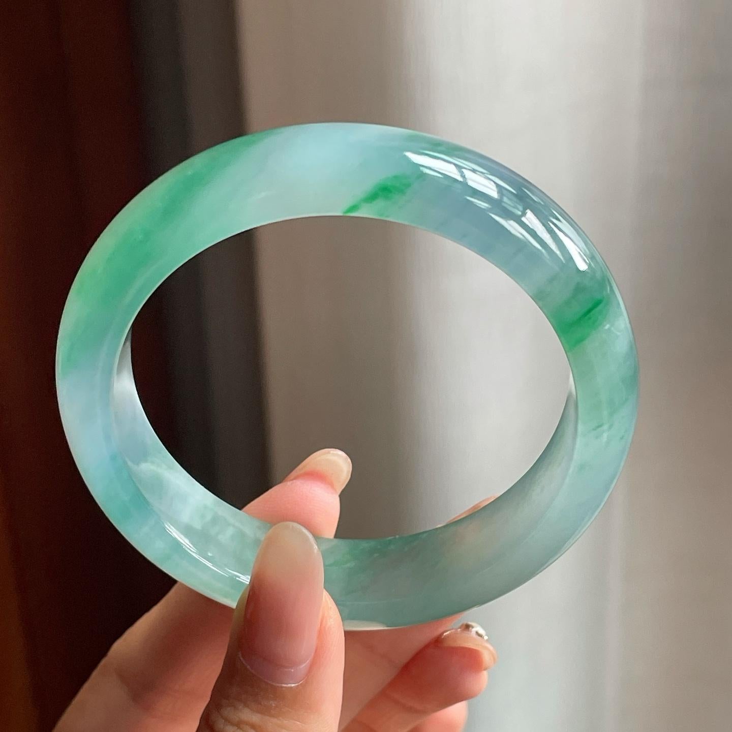 糯冰种春带彩翡翠平安镯（56mm）（yc196574）