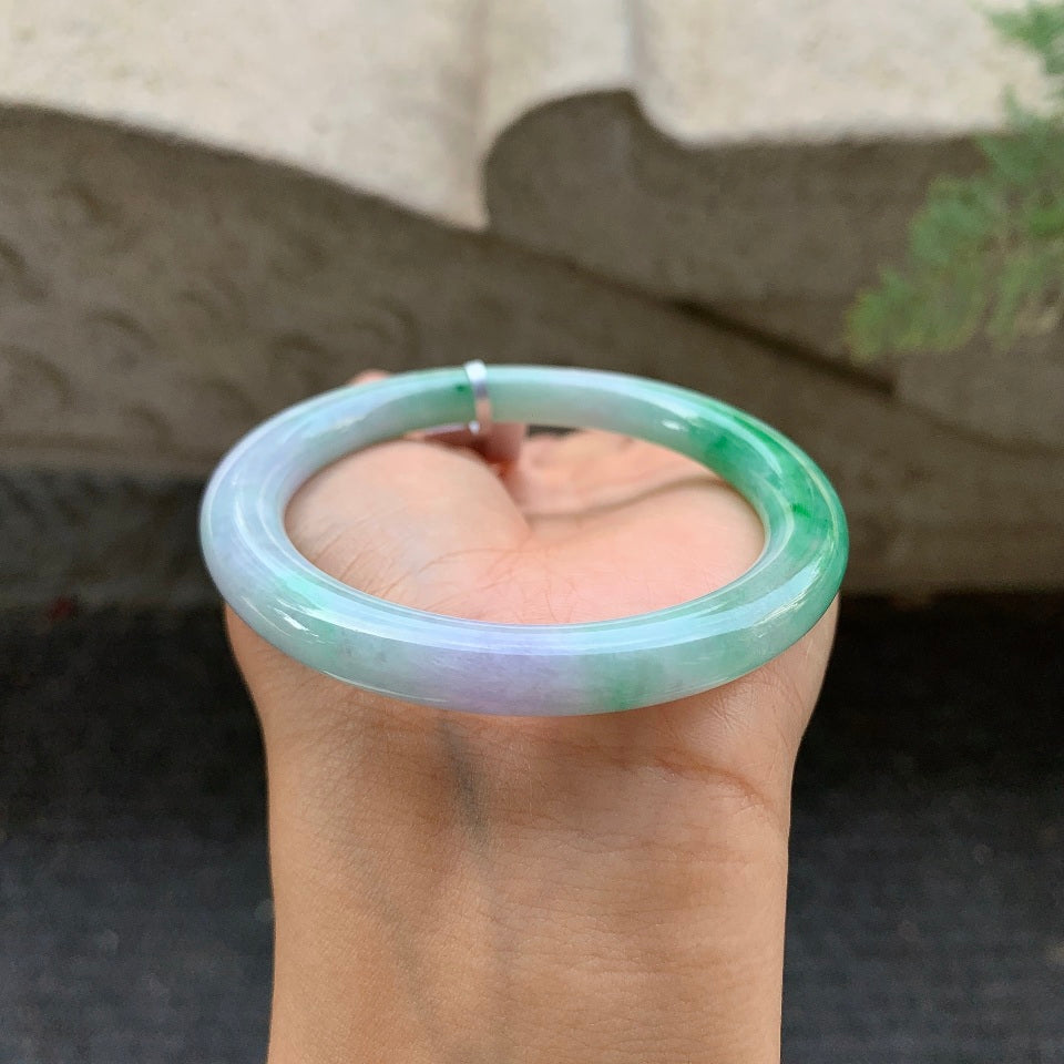 糯化春彩翡翠圆条手镯（55.4mm）（yc028524）