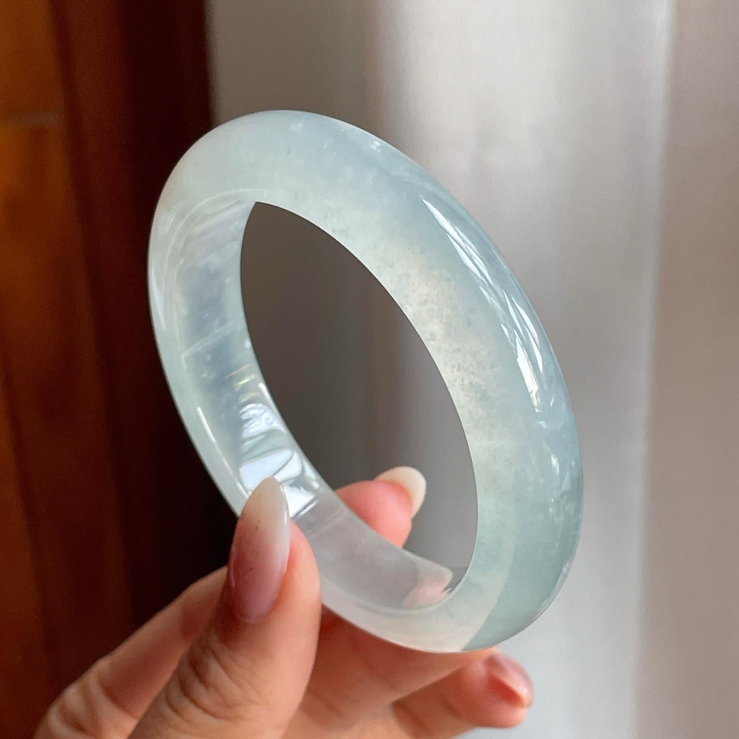 冰种带底色翡翠平安镯（54mm）（yc204368）
