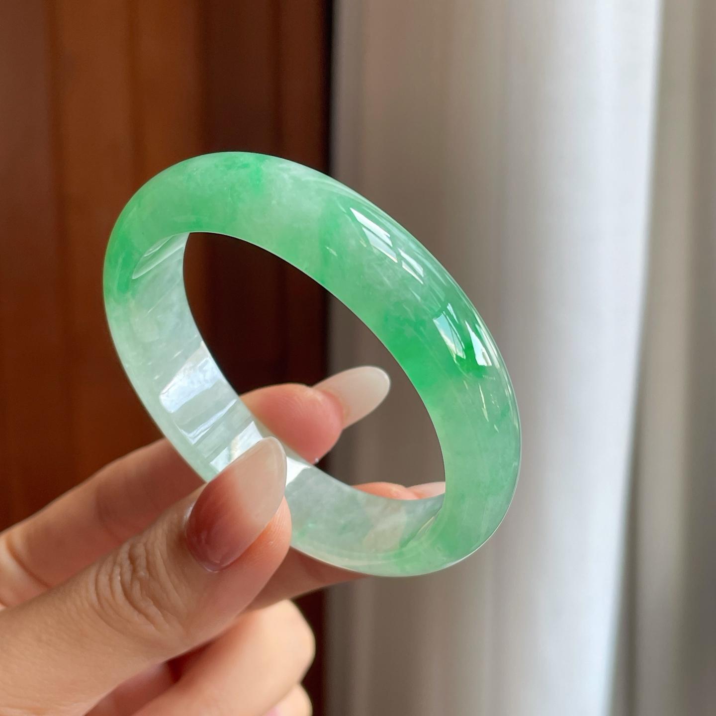 冰种带色贵妃手镯（53.2mm）（yc269022）