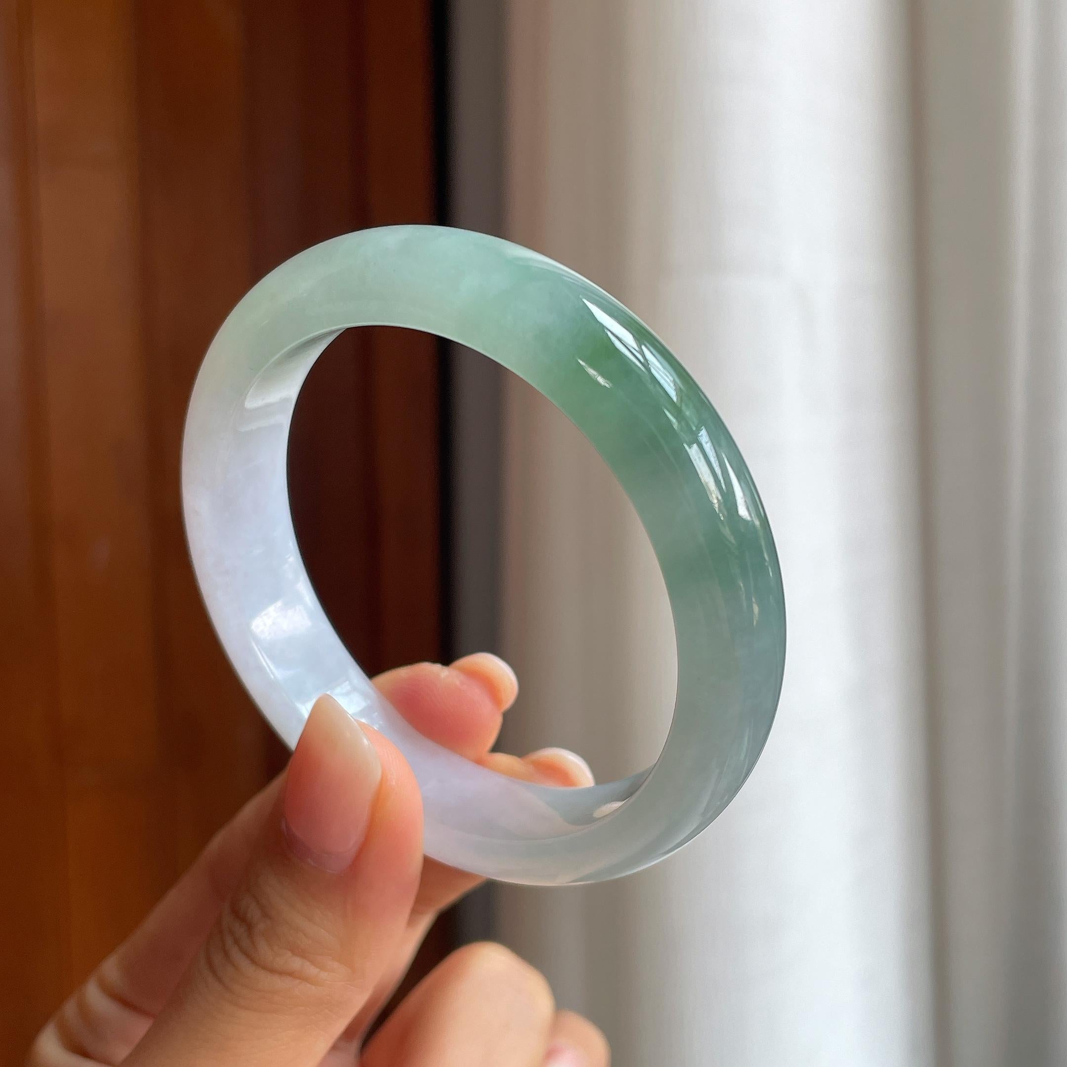 糯冰种半山半水翡翠平安镯(55.5mm)（yc414420）