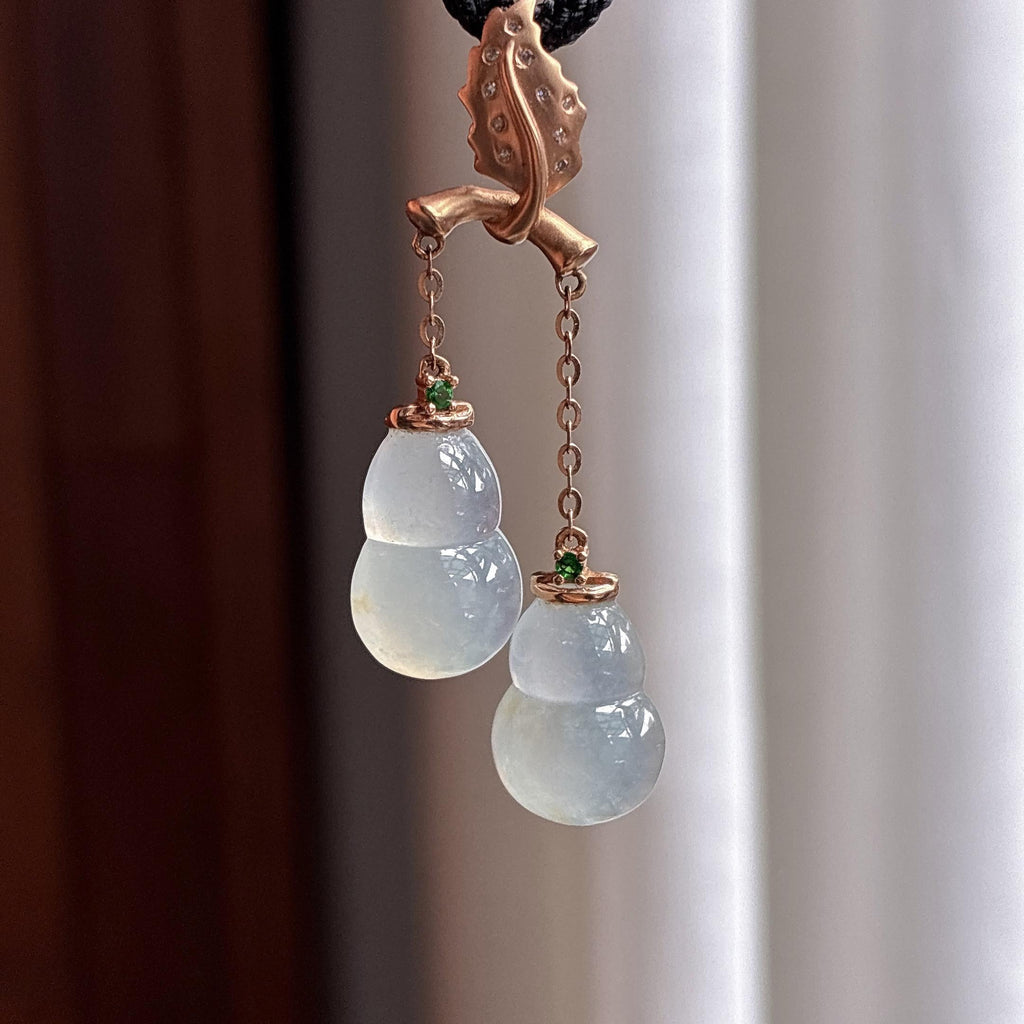18k金扣头冰种淡底色葫芦挂件 天然缅甸A货翡翠（yc504689）