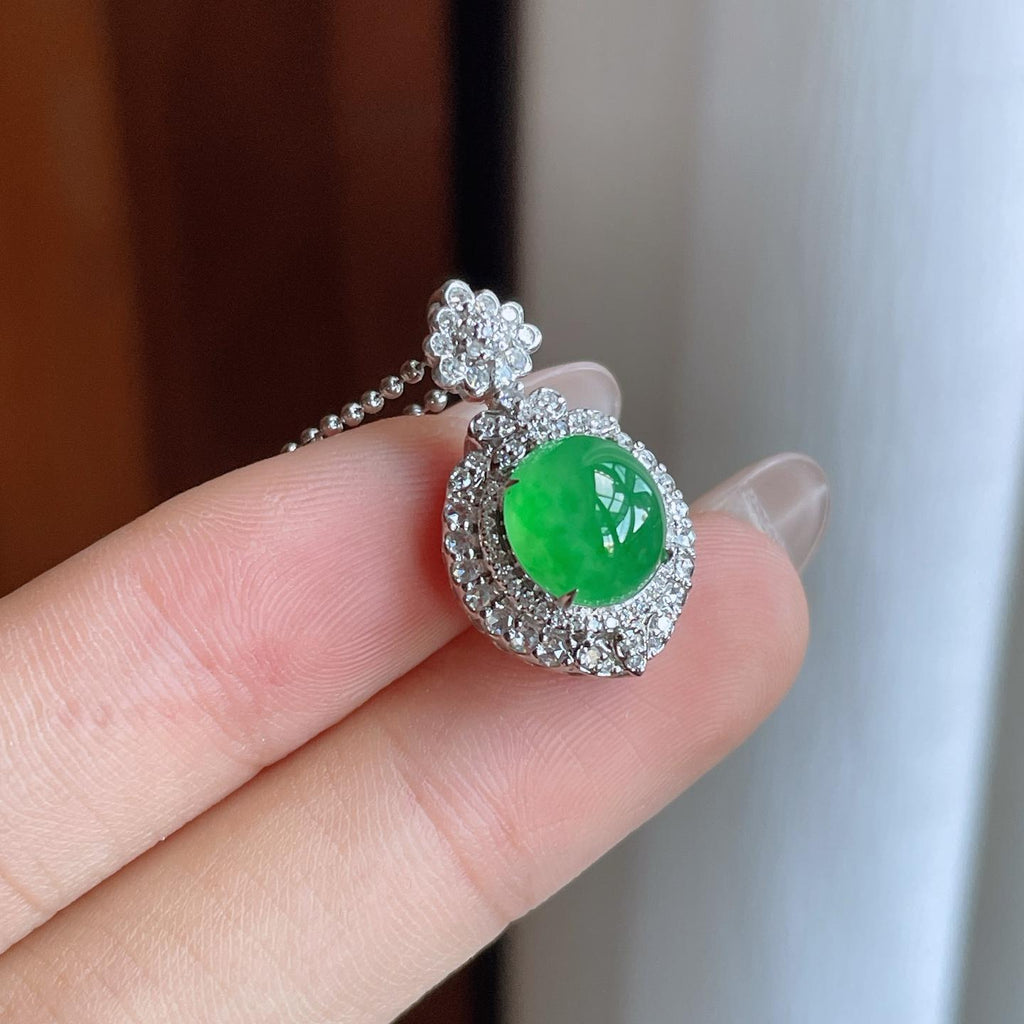 18k金镶冰种满绿翡翠蛋面（yc241864）