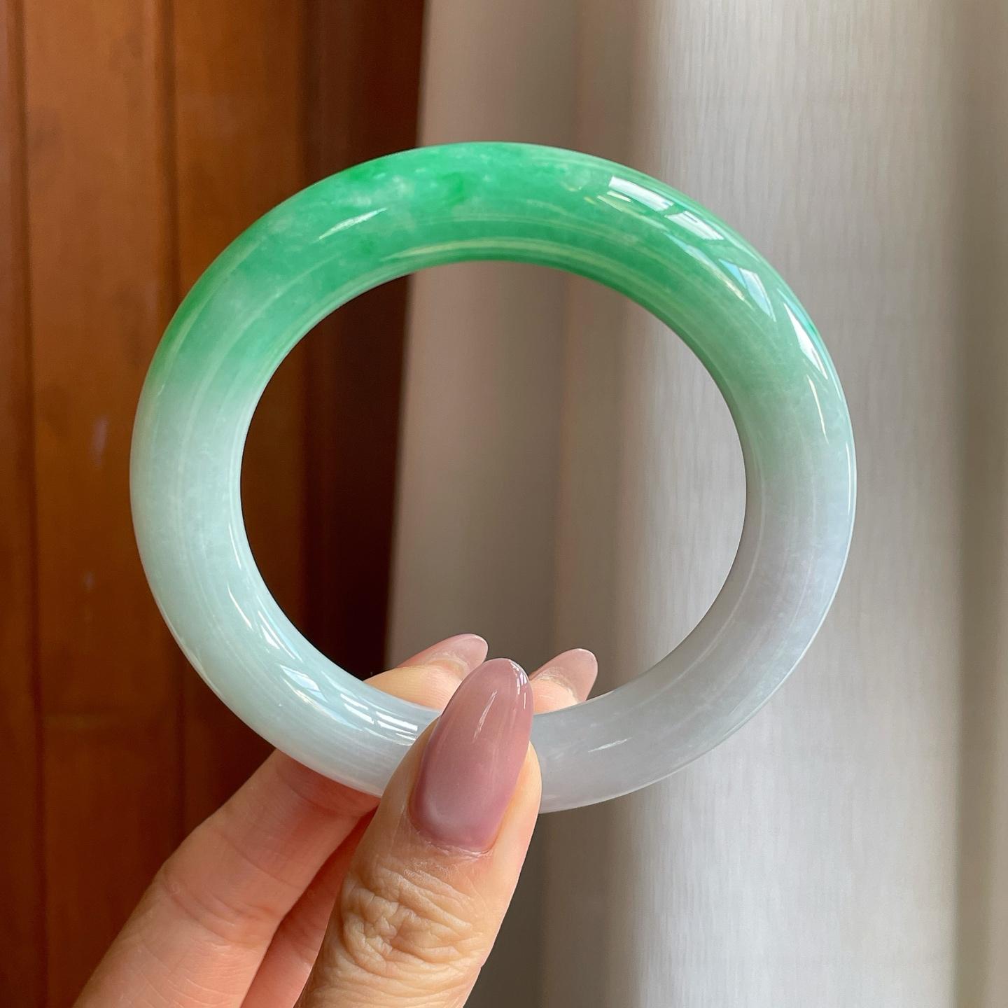糯冰带色翡翠圆条手镯（56.5mm）（yc284544）