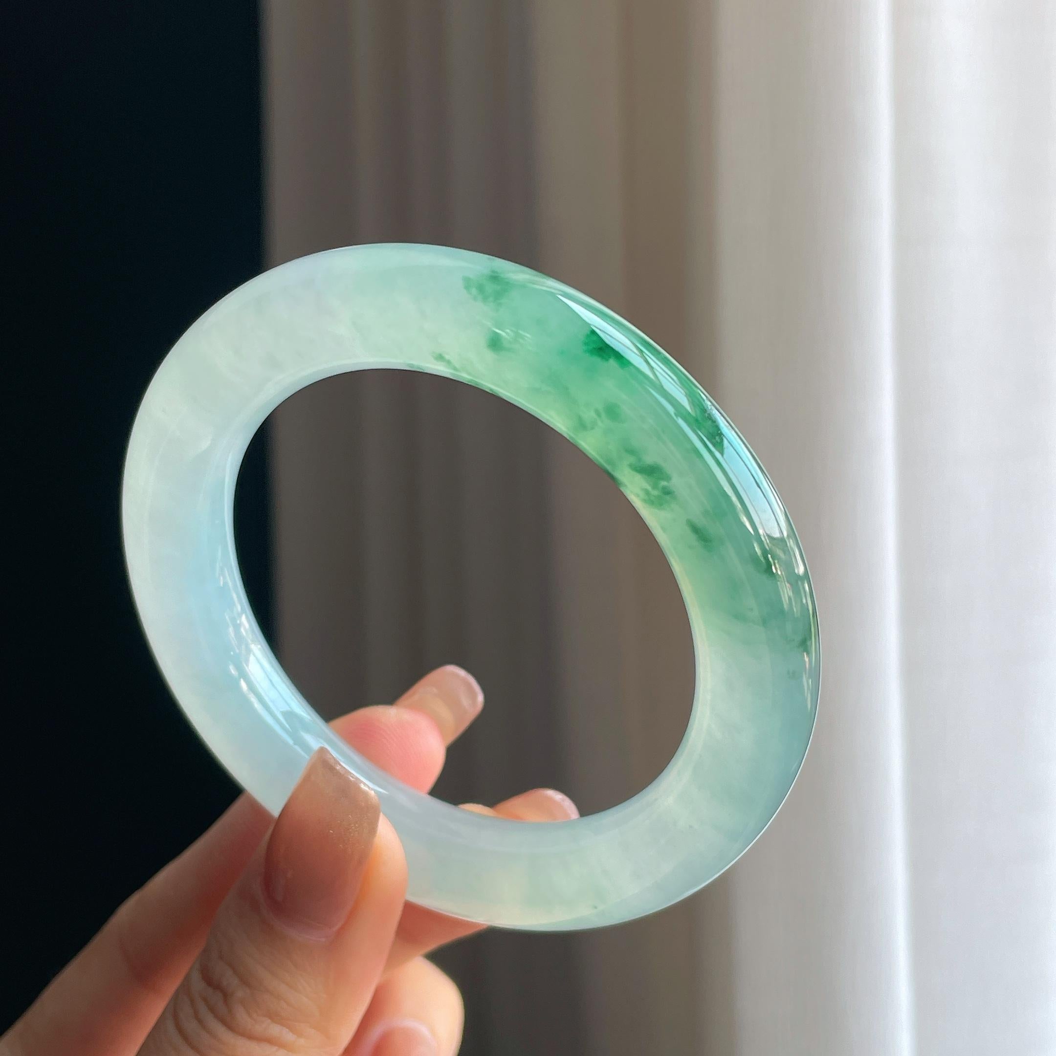 冰种飘花翡翠圆条手镯（55.2mm）（yc376753）