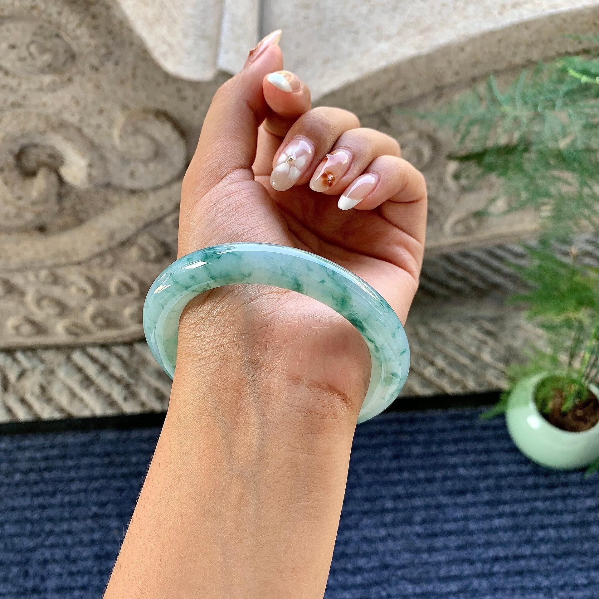 糯冰种飘花圆条手镯（57.7mm）（yc248141）