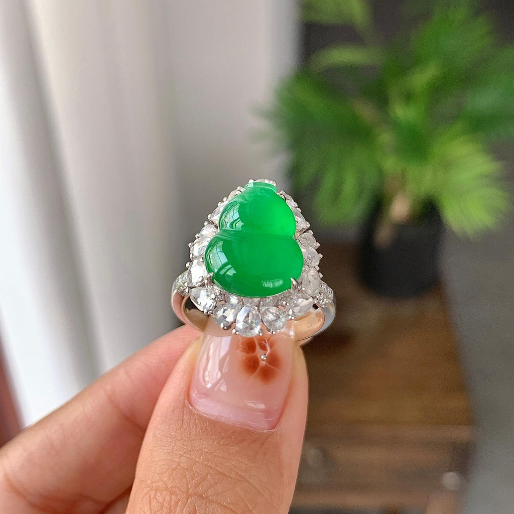 18k金钻镶冰种满绿葫芦戒指（yc255613）