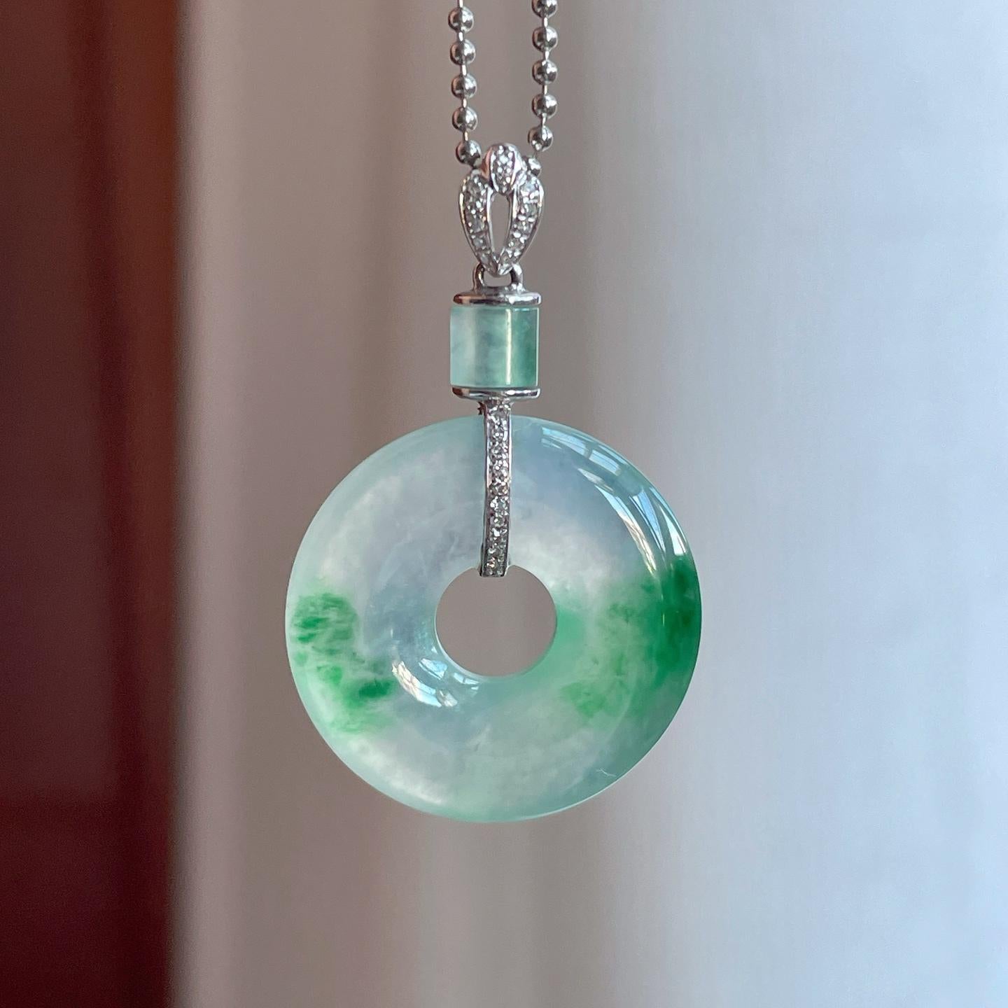 18k金镶冰种飘绿花翡翠甜甜圈（yc246212）