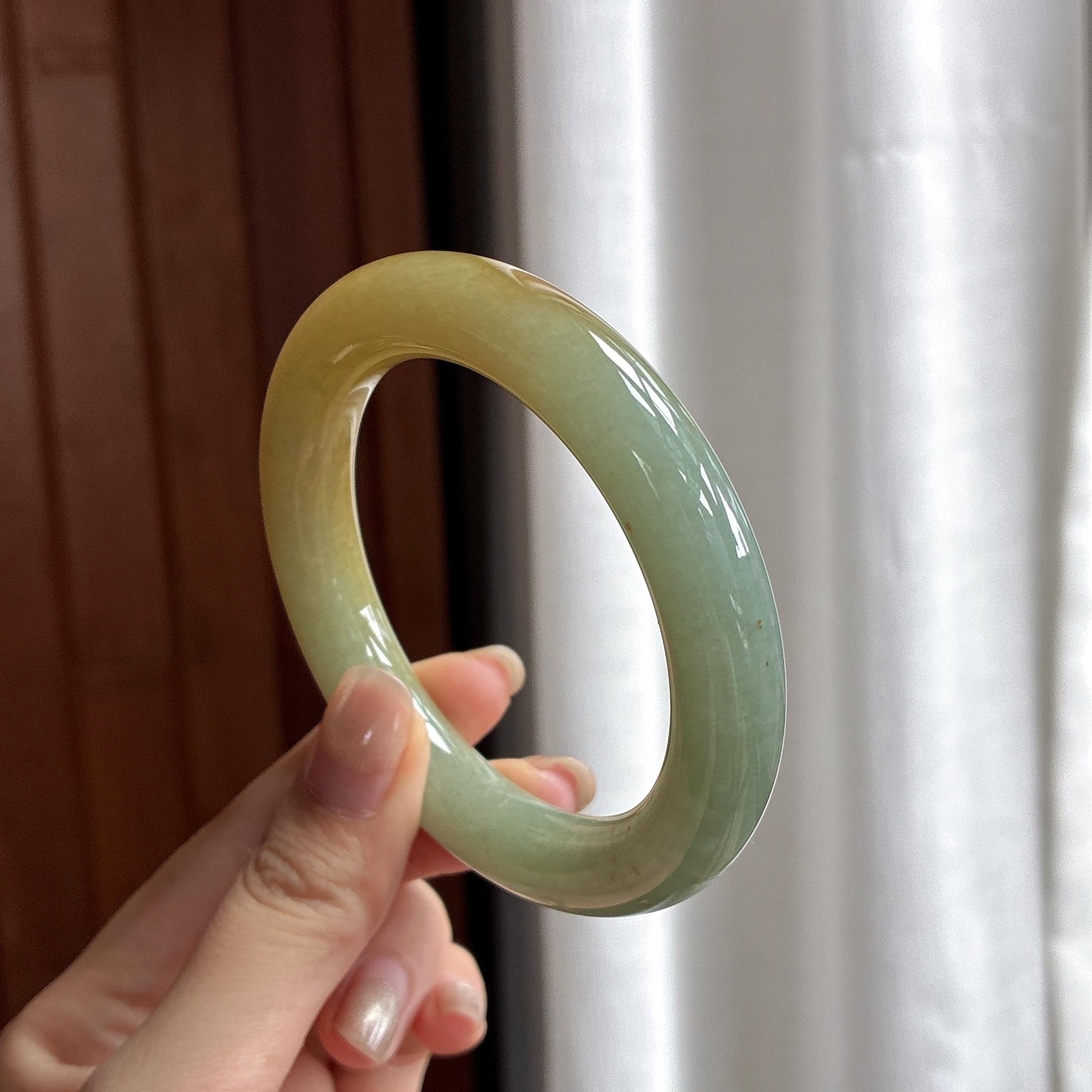 糯冰黄翡特色圆条手镯 56圈 天然缅甸A货翡翠（yc484602）