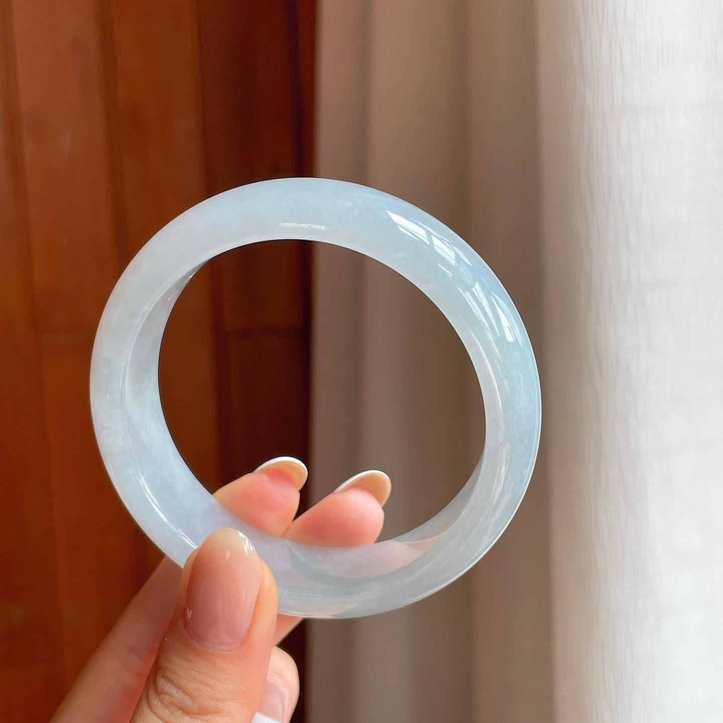 冰种淡底色宽版翡翠平安镯（55.3mm)（yc373871）