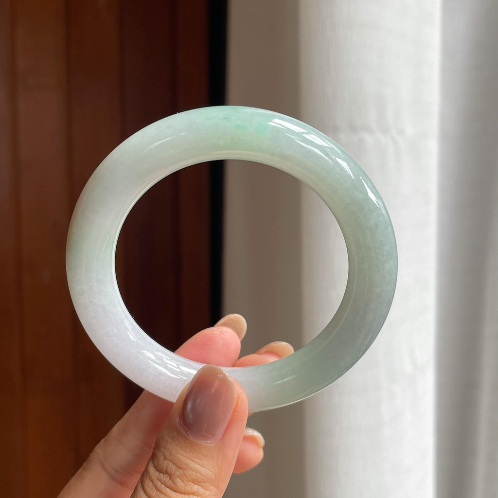 糯冰带色翡翠圆条手镯54圈（yc426317）