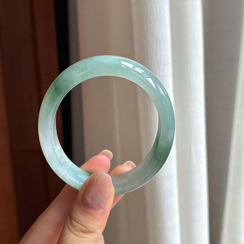 糯冰飘花翡翠贵妃镯 55圈（yc438255）