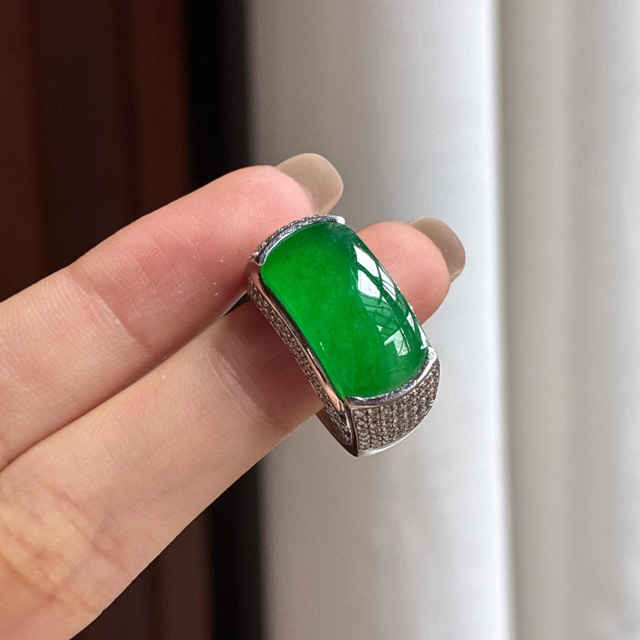 Nhẫn Ngọc Phỉ Thúy Myanmar Loại A Tự Nhiên, 18K Vàng Khảm Ngọc Băng Tuyết Mãn Lục (yc450396)