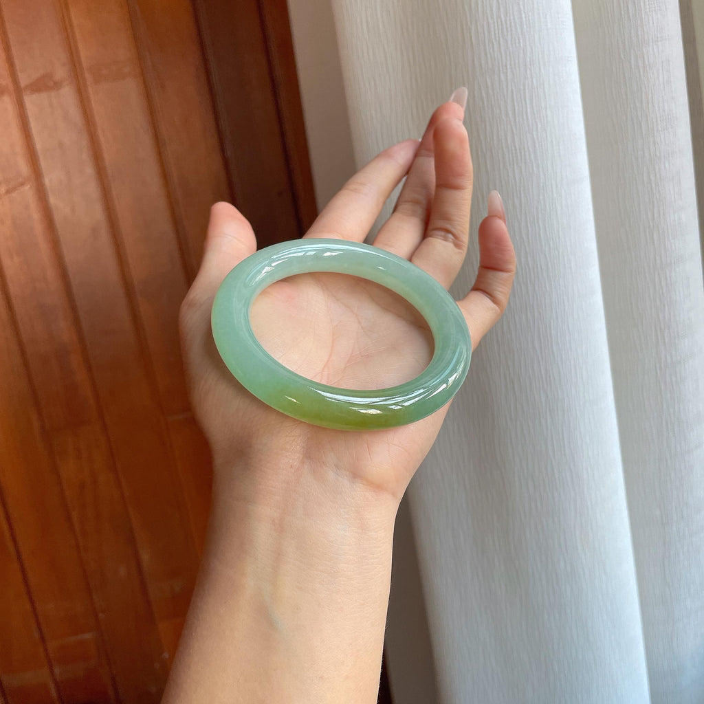 冰种晴底飘黄翡翠圆条手镯（57mm）（yc310284）