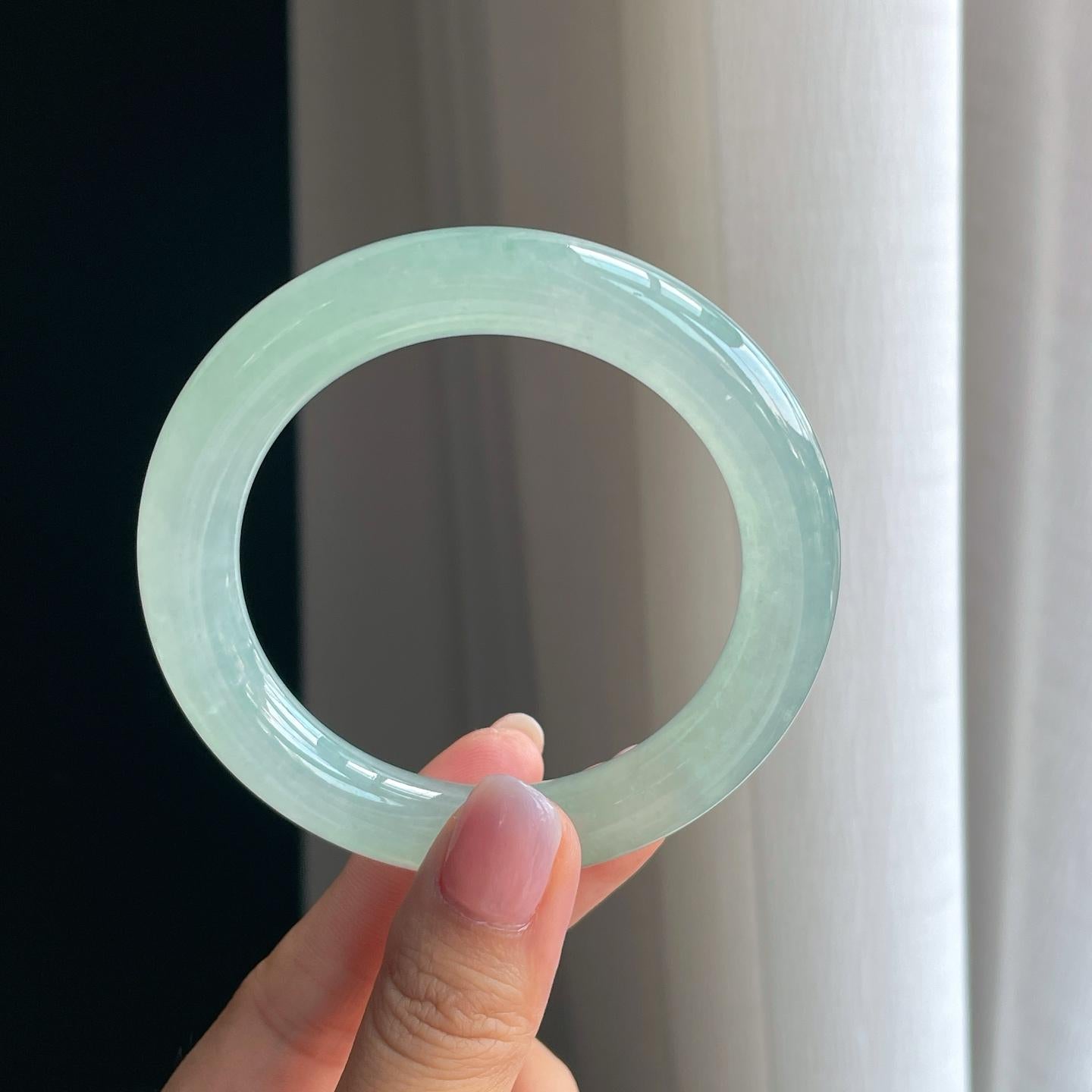 冰种晴底圆条翡翠手镯（57.3mm）（yc380331）