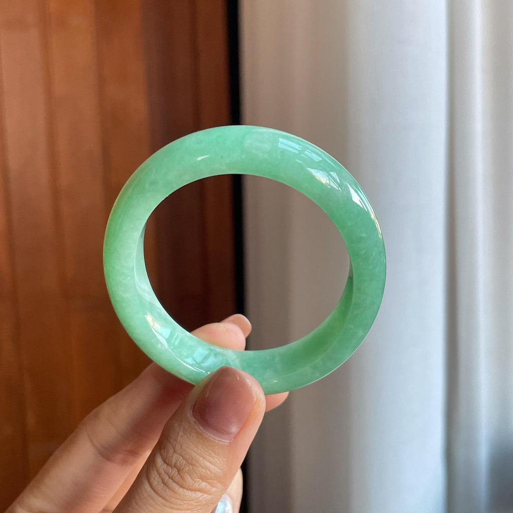 糯种果绿翡翠贵妃镯（53mm）（yc289585）