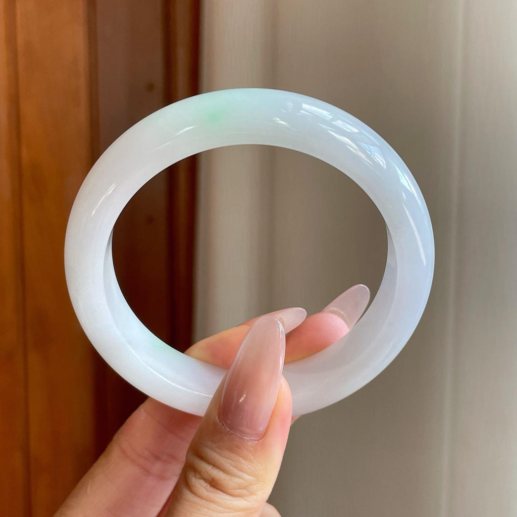 细糯冰飘一抹翠翡翠平安镯（56.5mm）（yc278066）