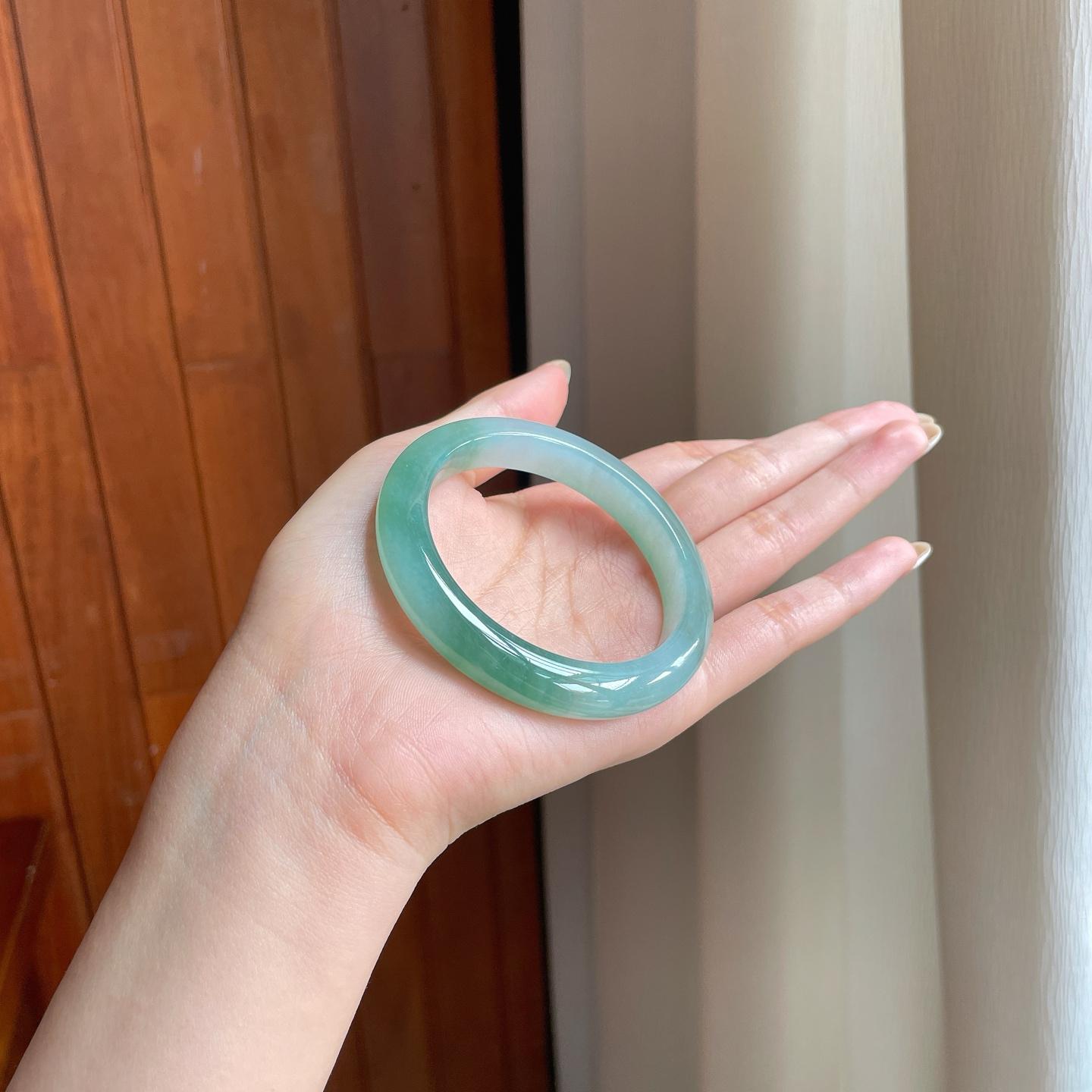 冰种带色翡翠平安镯（52mm)（yc397495）