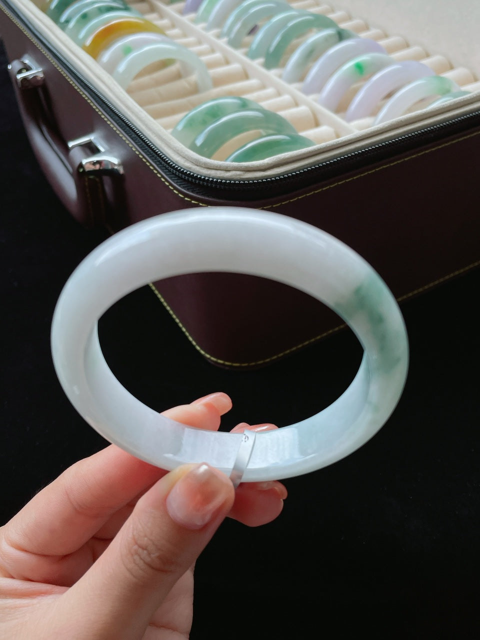 细糯飘花翡翠手镯（59.5mm）（yc016638）