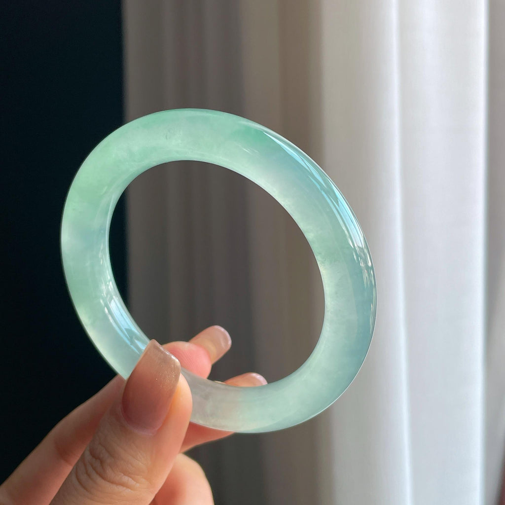 冰种晴绿底翡翠圆条手镯（54.7mm）（yc376748）