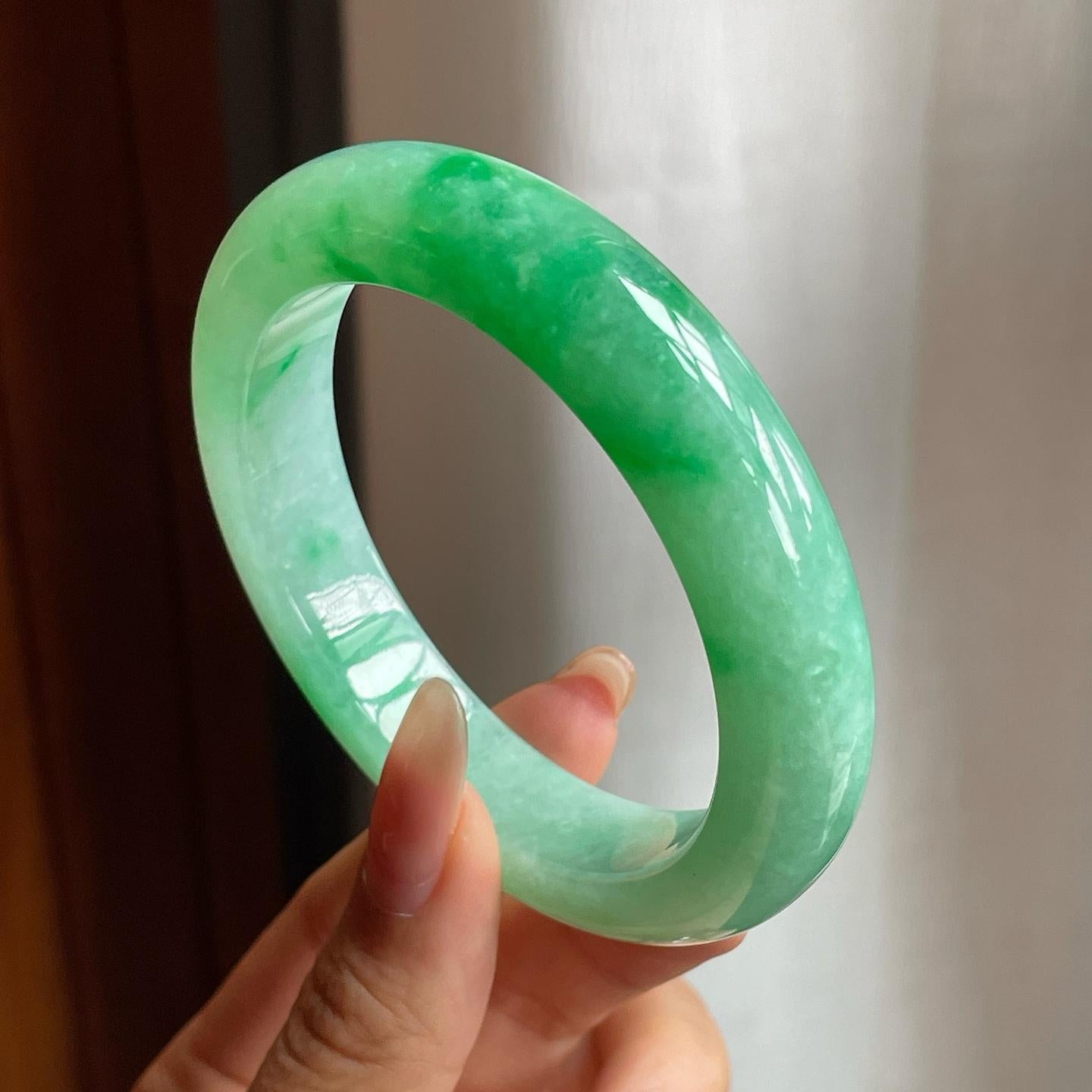 糯冰种满绿阳绿翡翠平安镯（56mm）（yc200657）