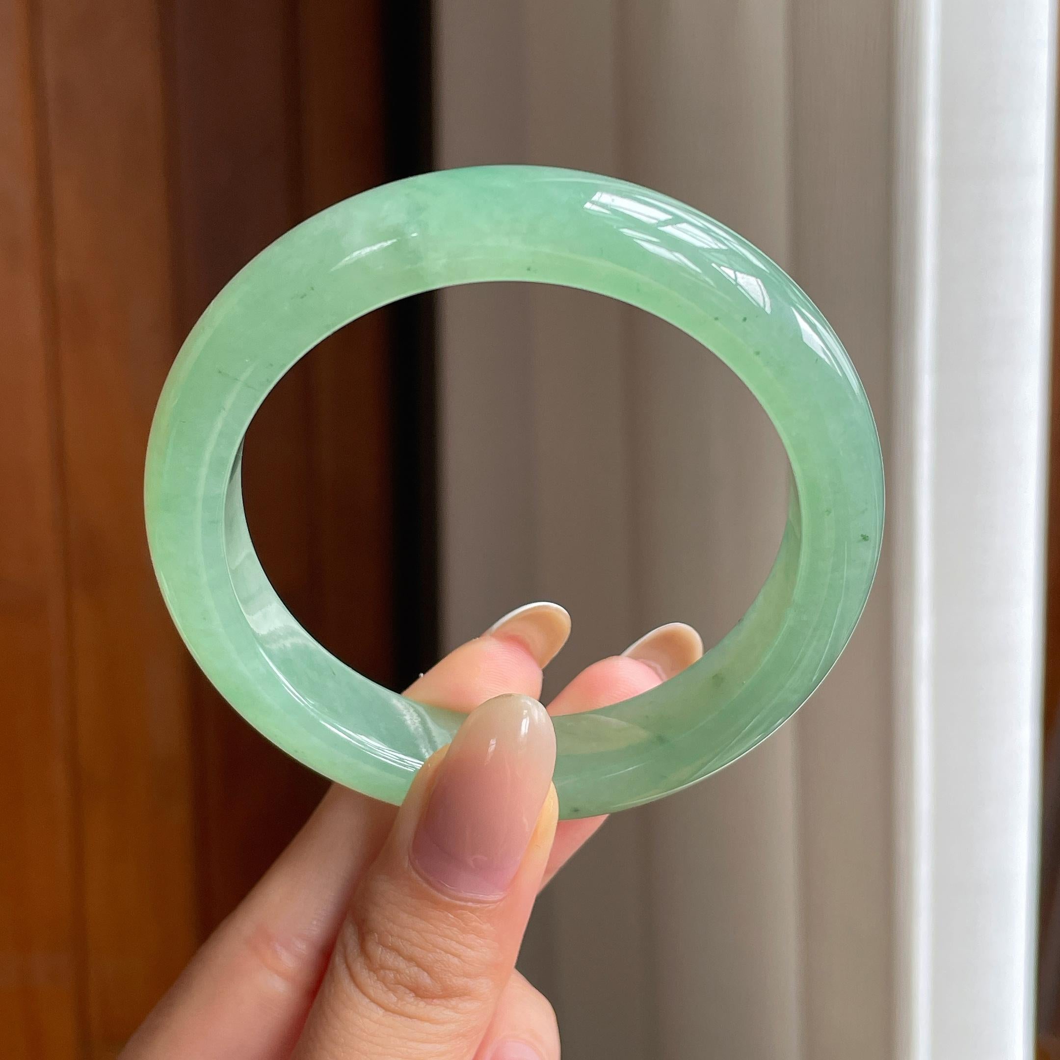 糯冰晴底翡翠平安镯（55.5mm)（yc403993）