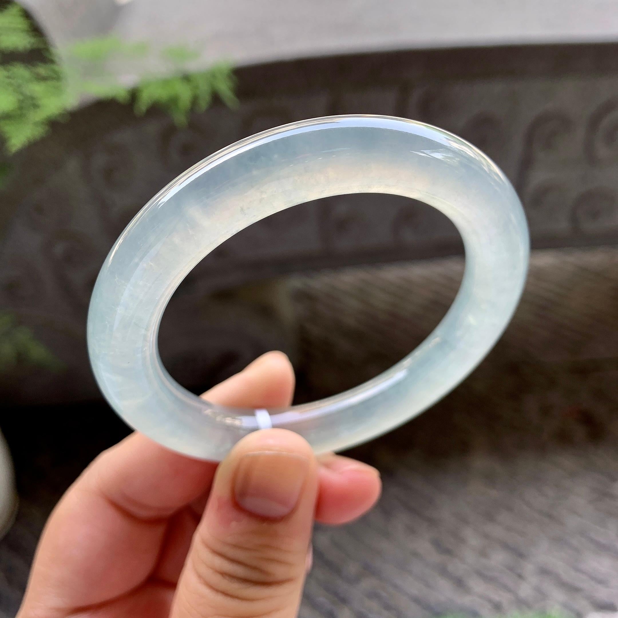 冰种淡晴底圆条手镯（53mm）