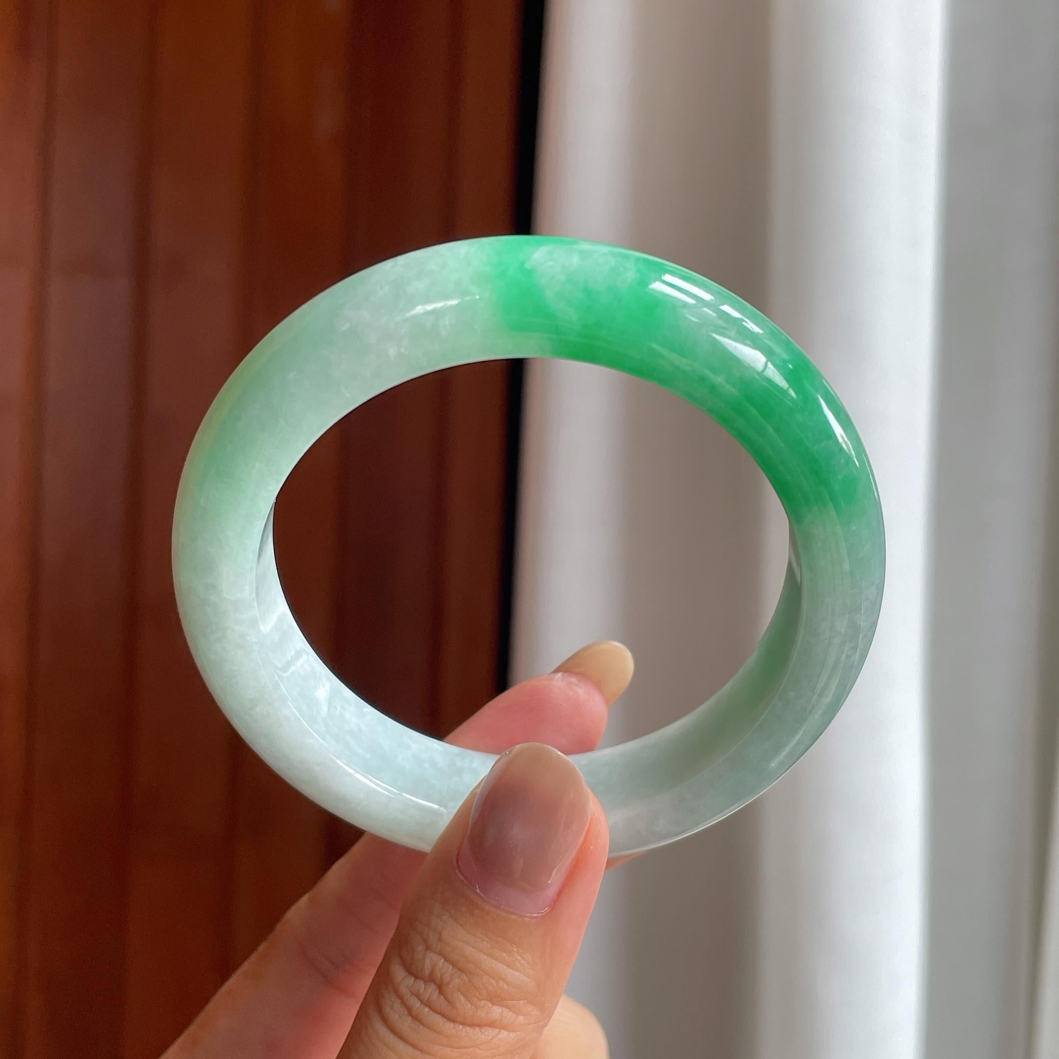 糯冰带色翡翠平安镯(56mm)（yc424292）