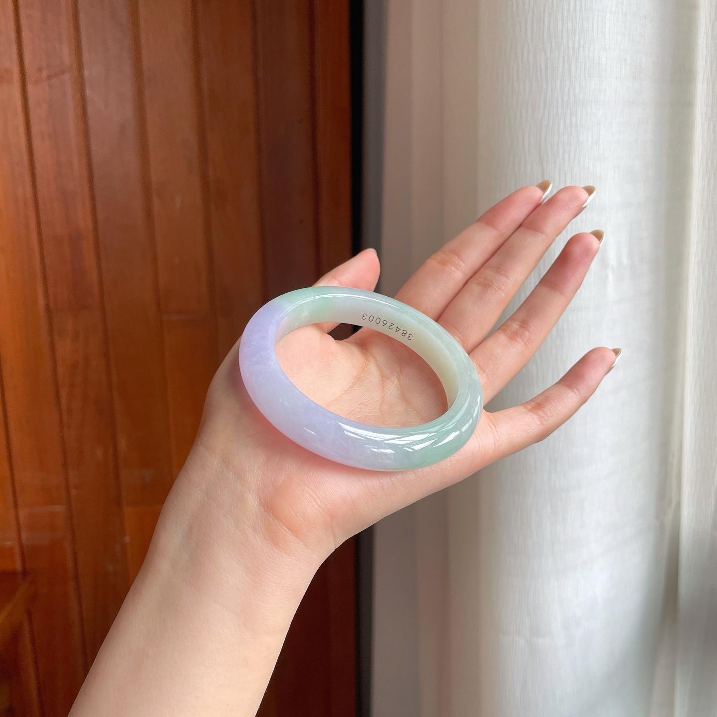 糯冰春带彩翡翠平安镯（56.2mm)（yc374042）