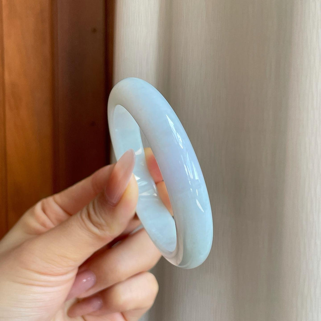 细糯冰带一抹春翡翠平安镯（53mm）（yc278074）