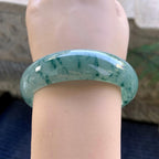 糯冰种飘花宽版轮胎手镯（58.7mm）（yc264086）