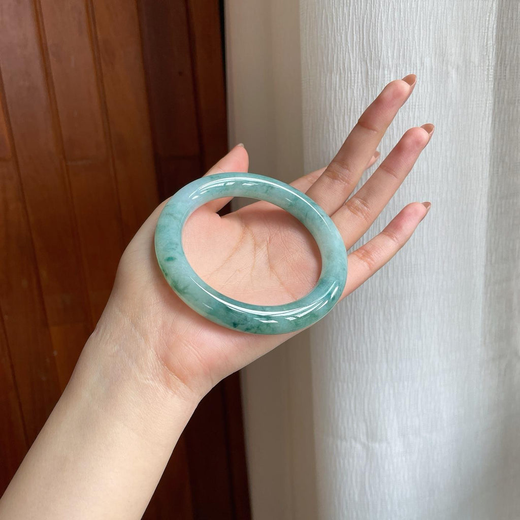 糯冰飘花翡翠圆条手镯（57.6mm)（yc345525）