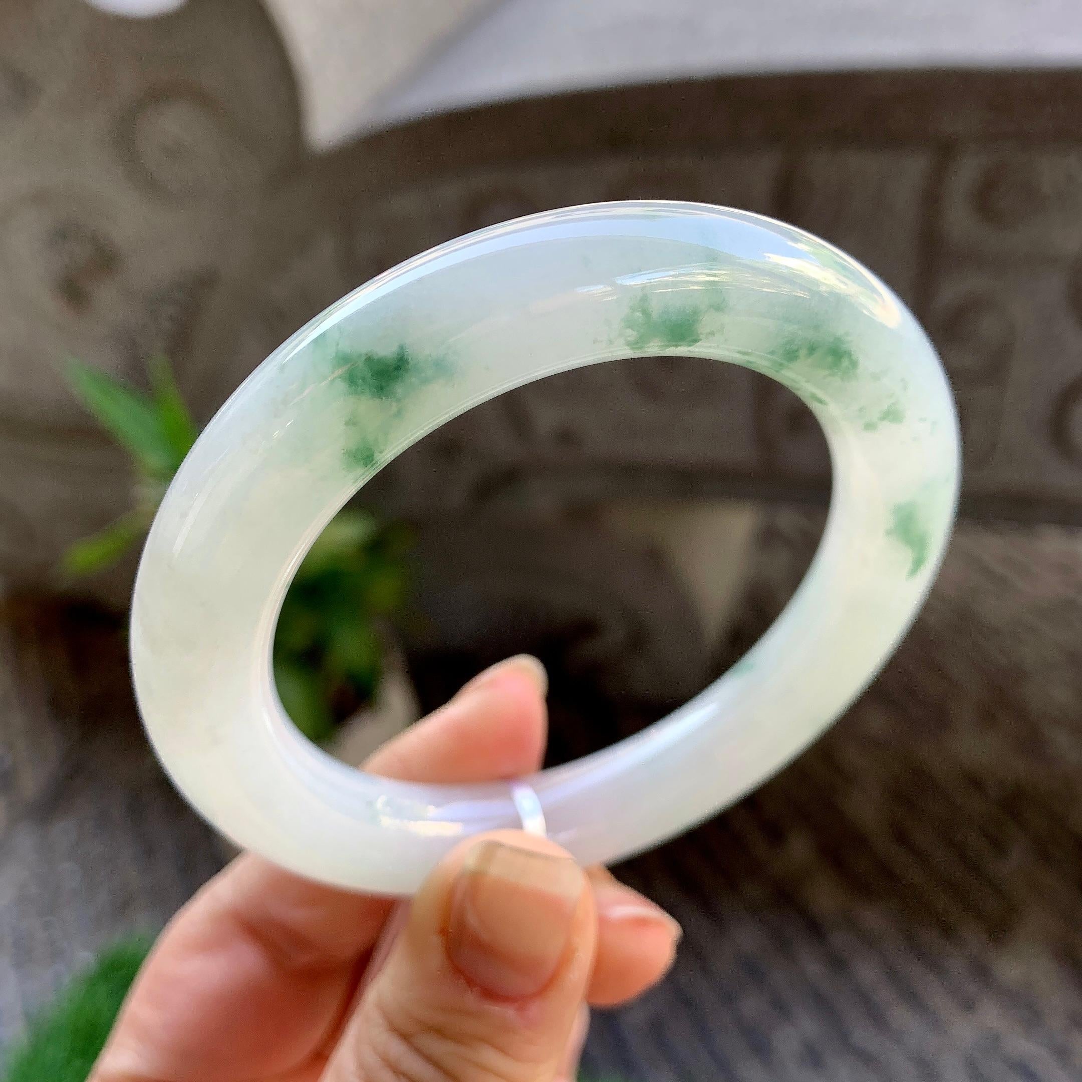 糯冰种飘花圆条手镯（54.6mm）（yc307303）
