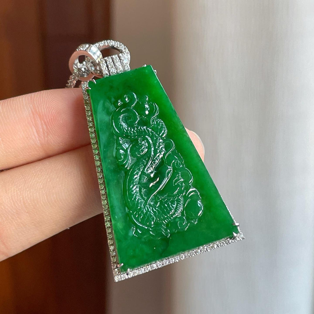 18k金镶糯冰满绿翡翠龙牌（yc386411）