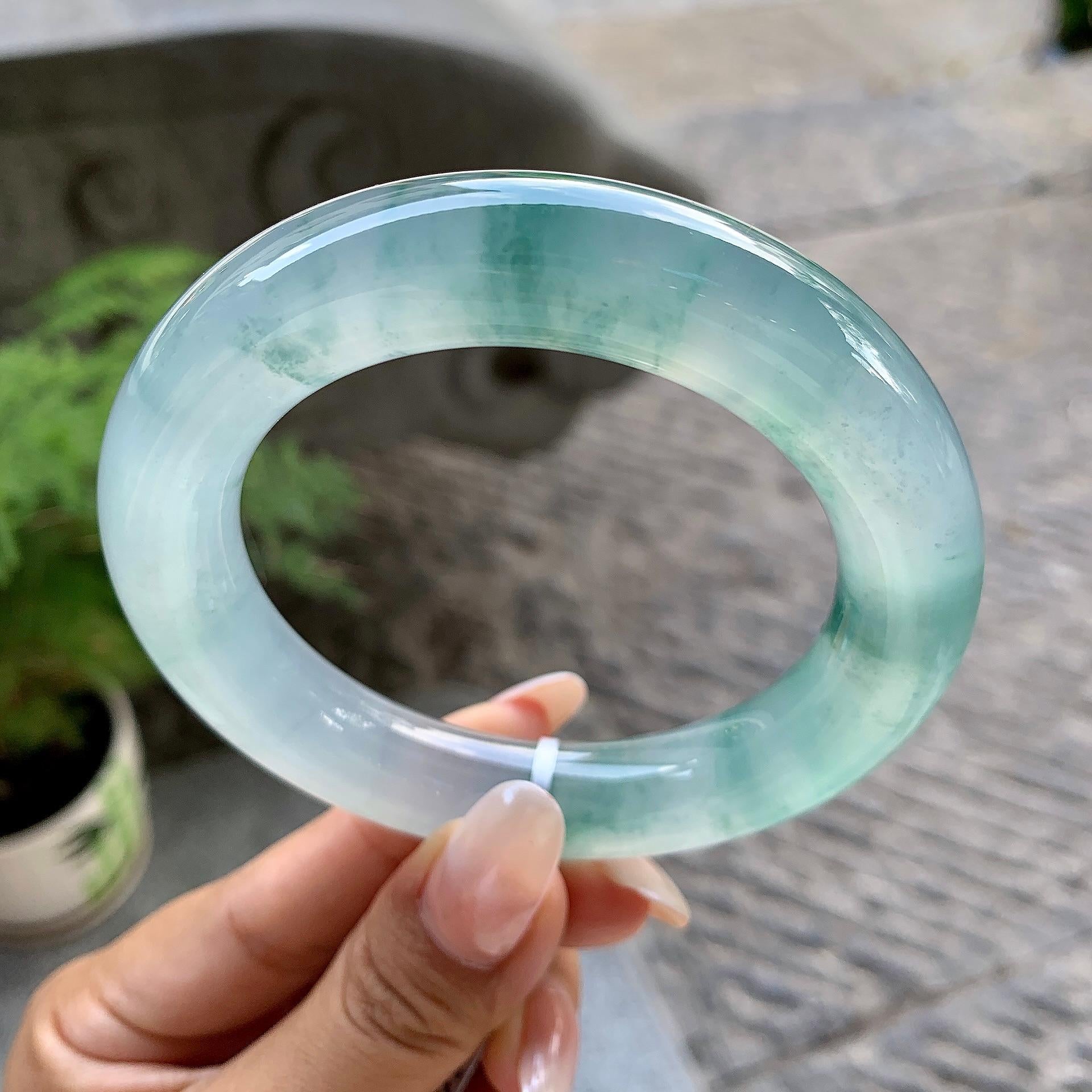 糯冰种飘花圆条手镯（57.4mm）（yc195369）