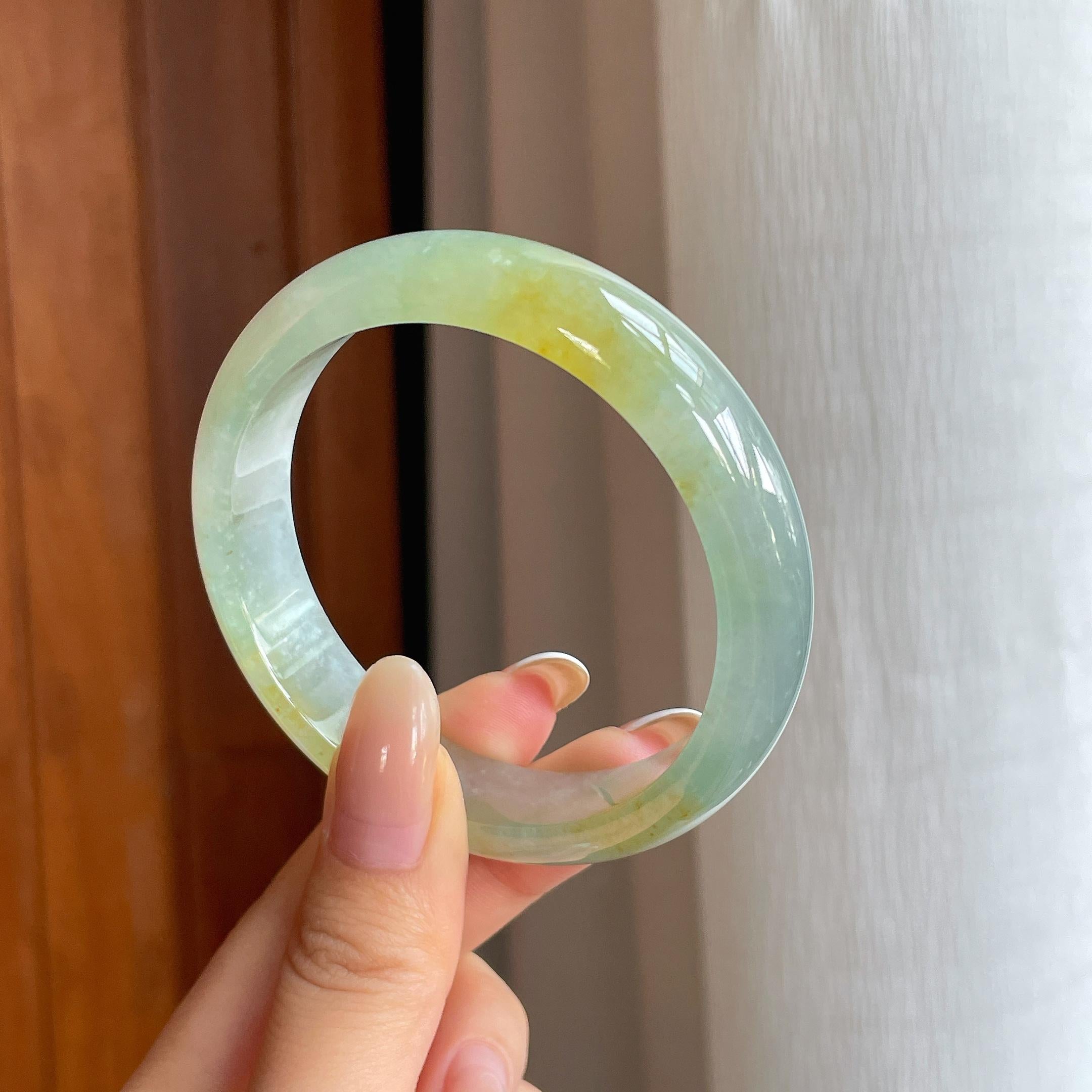 冰种晴底飘黄翡翠平安镯（56.2mm)（yc411296）