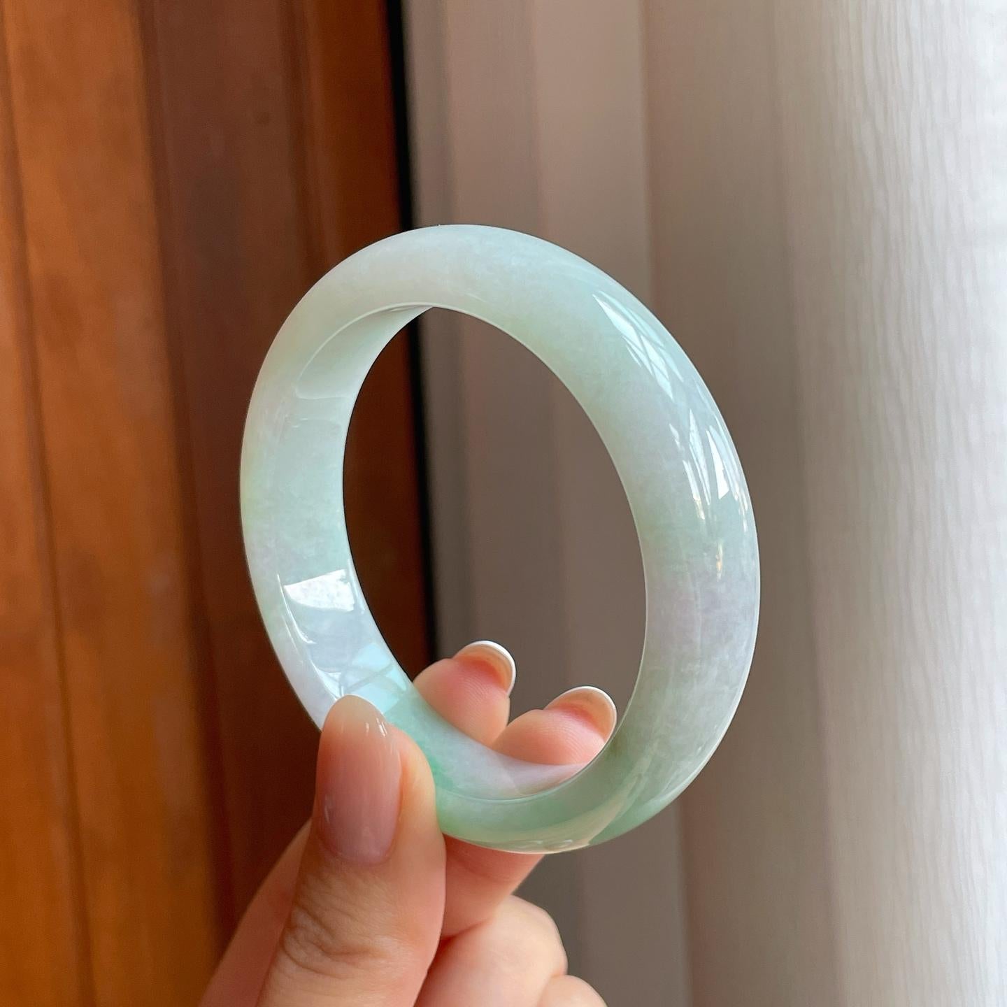 糯冰白底青翡翠平安镯（54.4mm)（yc366100）
