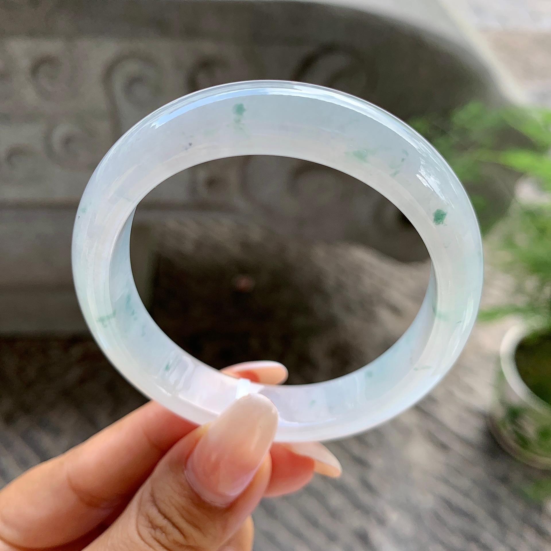 糯冰种飘花贵妃手镯（58.7mm）（yc202387）
