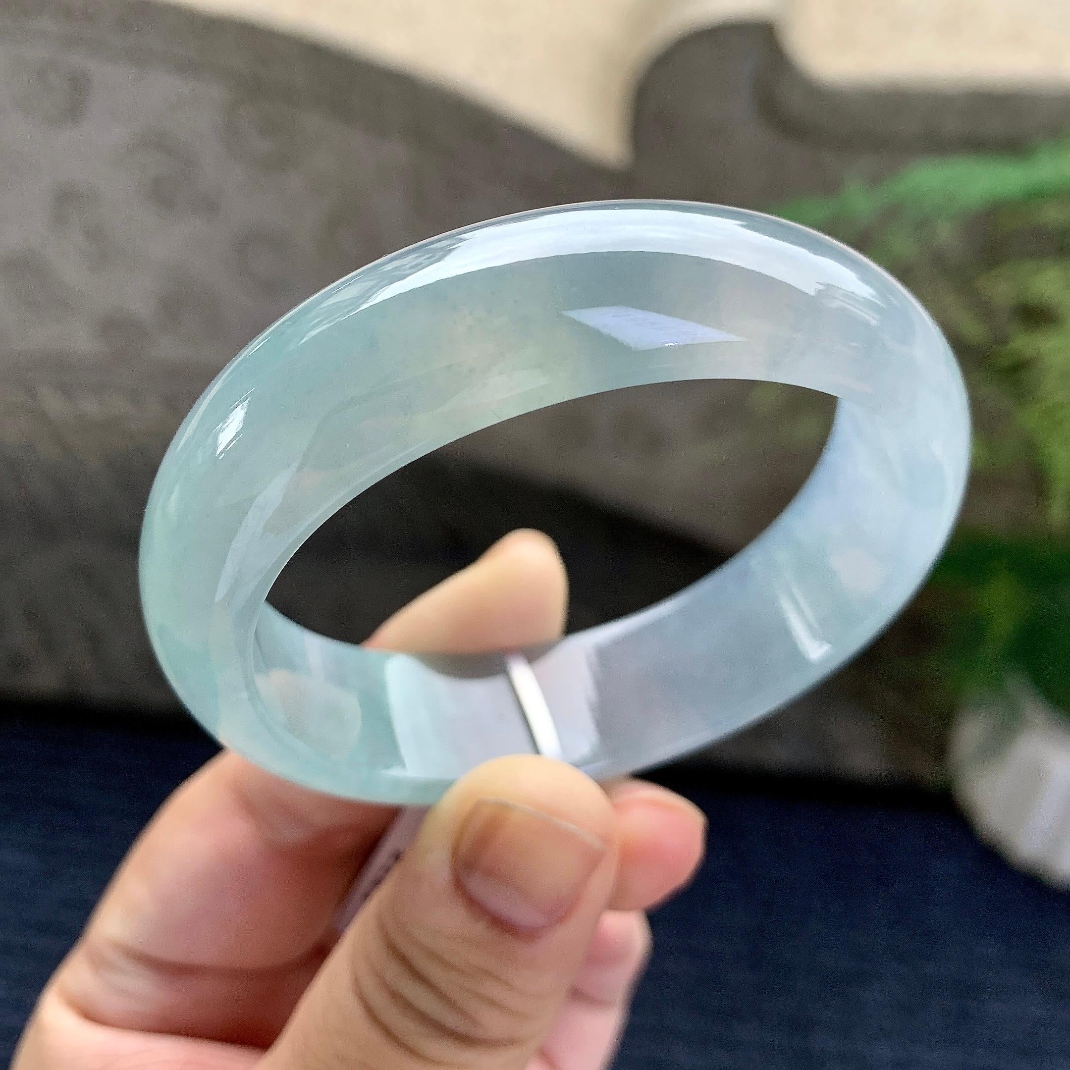 糯冰种蓝底宽版贵妃手镯（56mm）（yc228509）