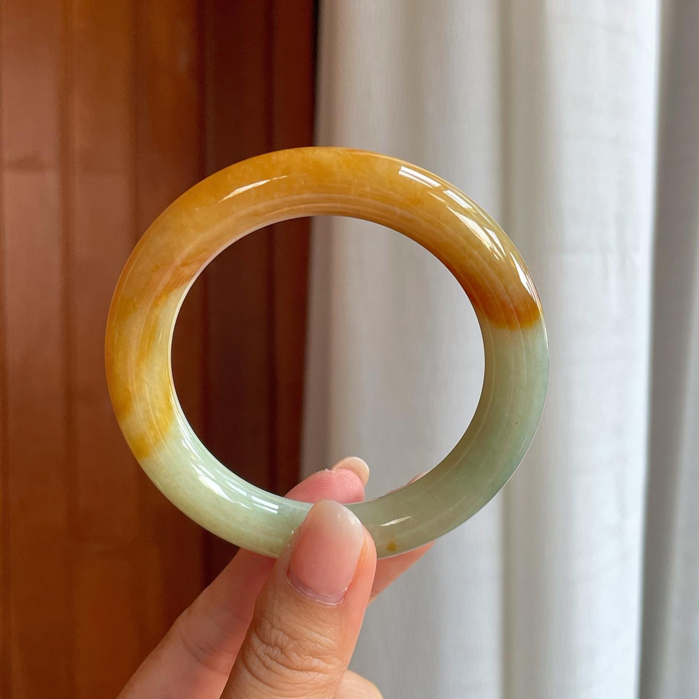糯冰红翡翡翠圆条手镯（57mm）（yc400199）