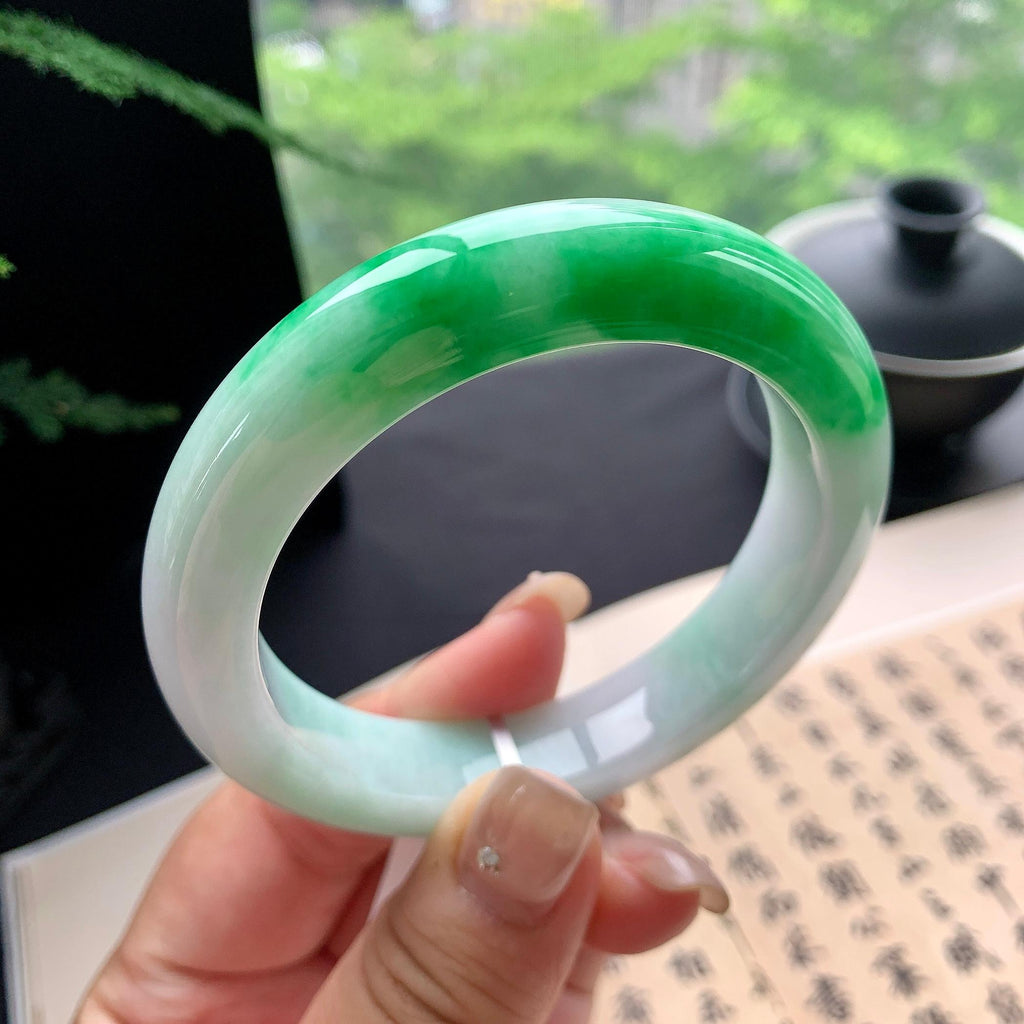 细糯种白底青正圈平安镯 57.6圈口 天然缅甸A货翡翠（yc473092）