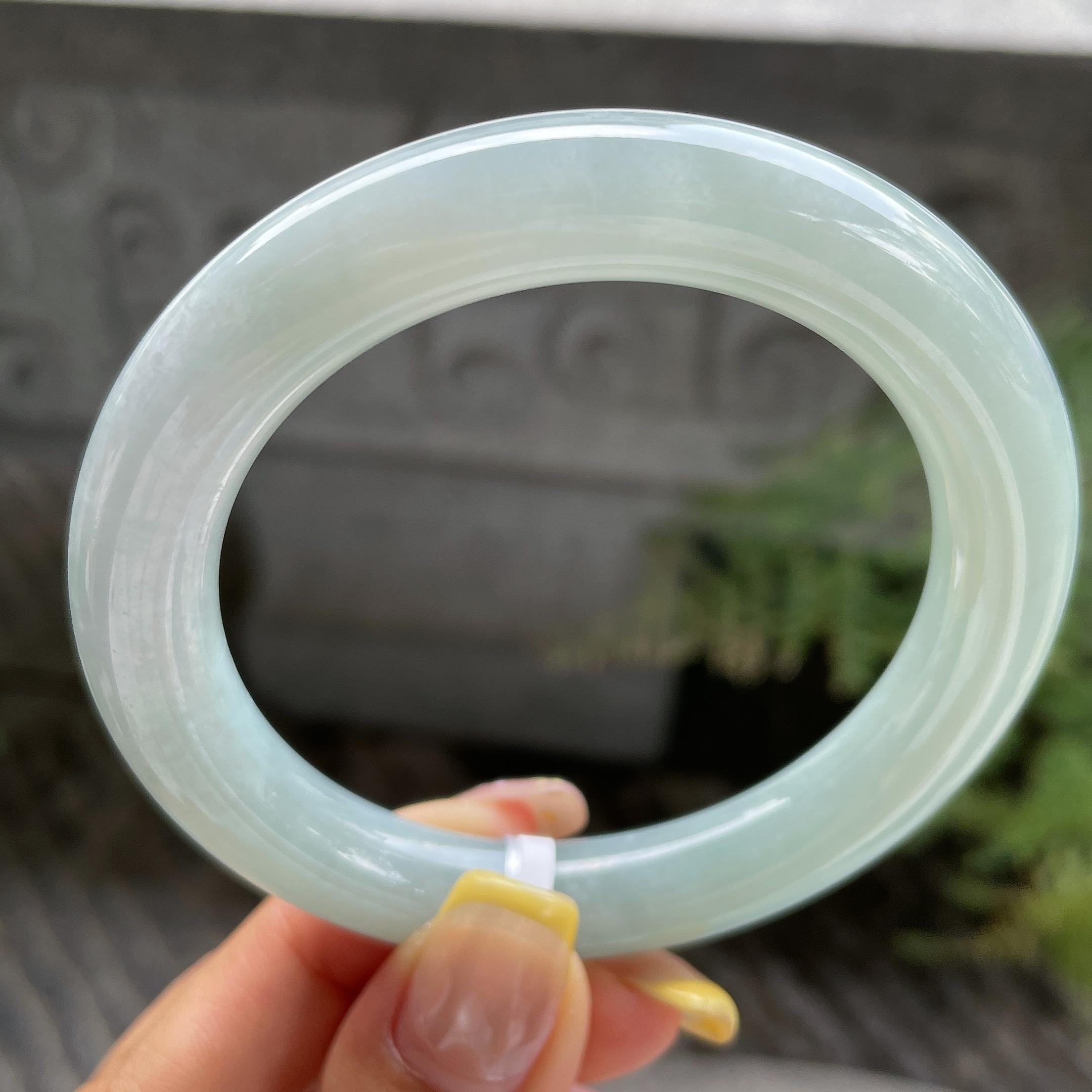 细糯种湖水绿圆条手镯55.6圈         天然缅甸A货翡翠（yc387382）