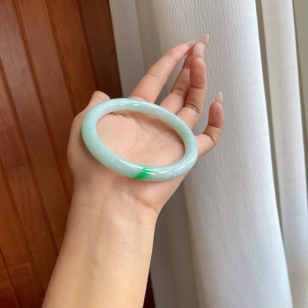 糯种带色圆条翡翠手镯（61mm）（yc268115）