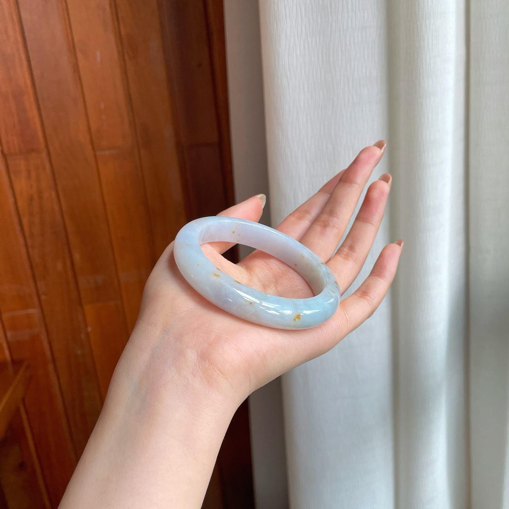 糯冰淡底色洒金翡翠平安镯（57mm)（yc360250）