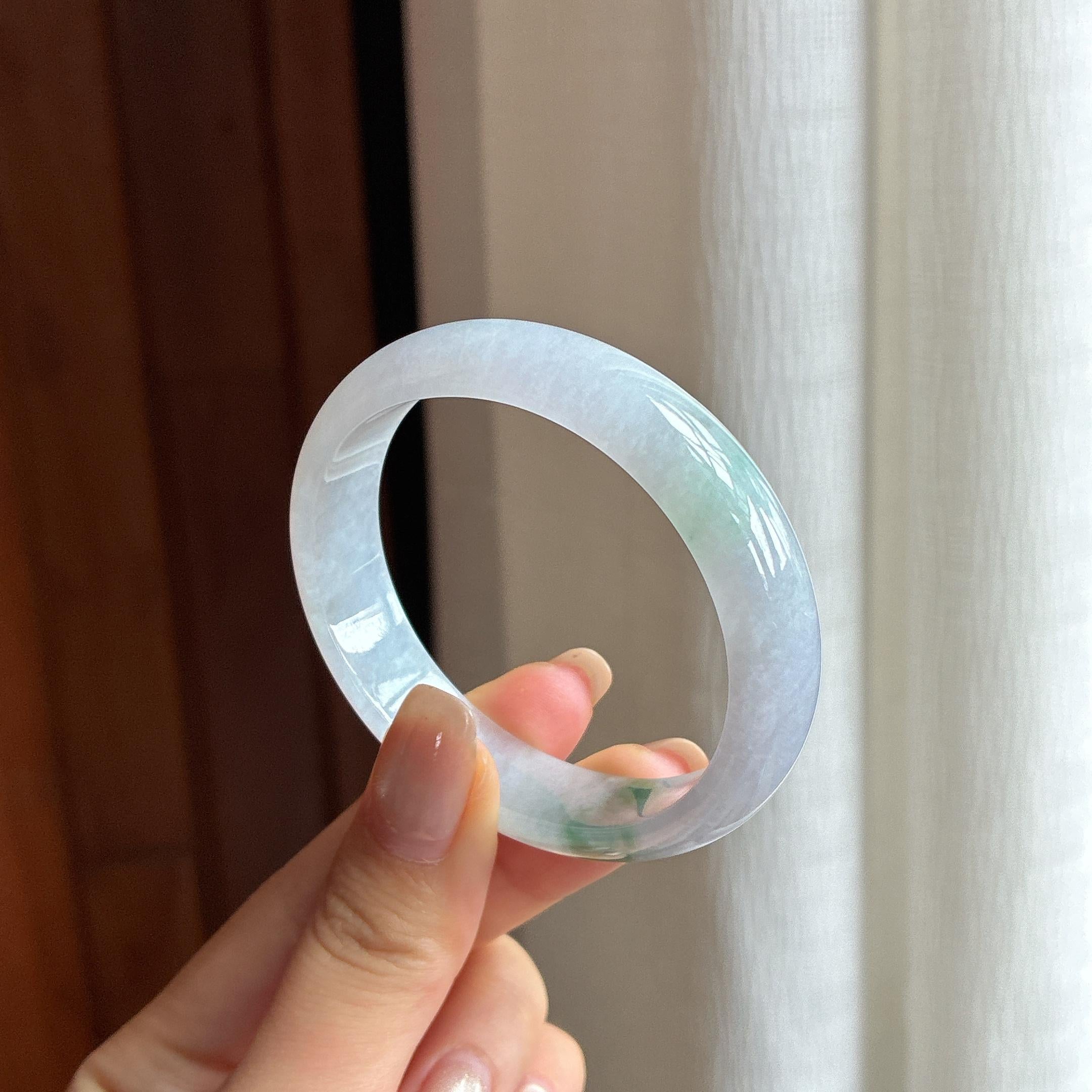 糯冰飘花翡翠贵妃镯 53圈（yc436769）